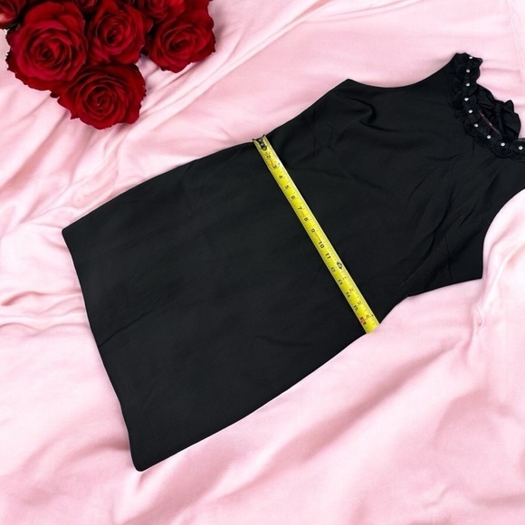 SAM EDELMAN
Necklace Shift Dress In Black
NWT Women’s Size 10 - Picture 9 of 13